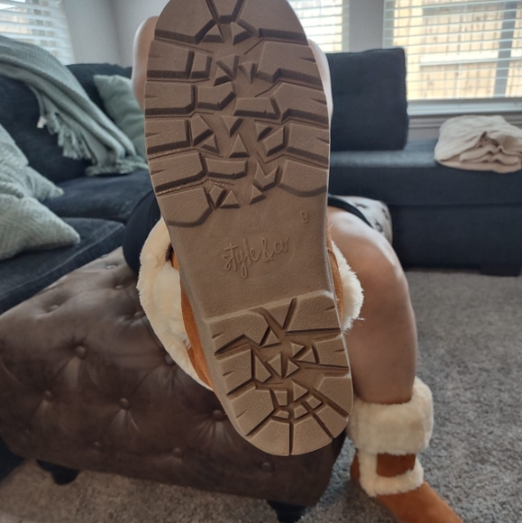 Style & Co Witty Winter Suede Boots NWOT - Picture 10 of 12